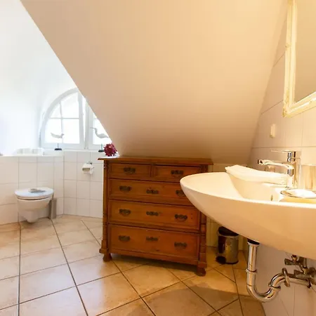 Künstlerhaus Rosenthal 01 * Ahrenshoop